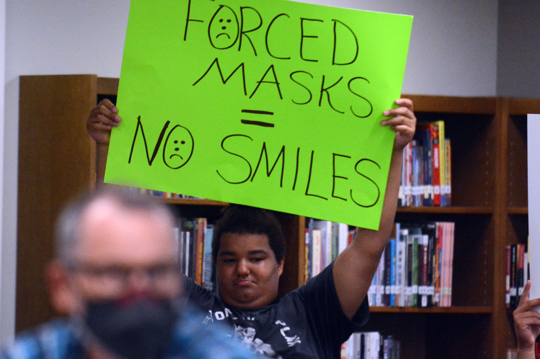 Baraboo students protest masks
